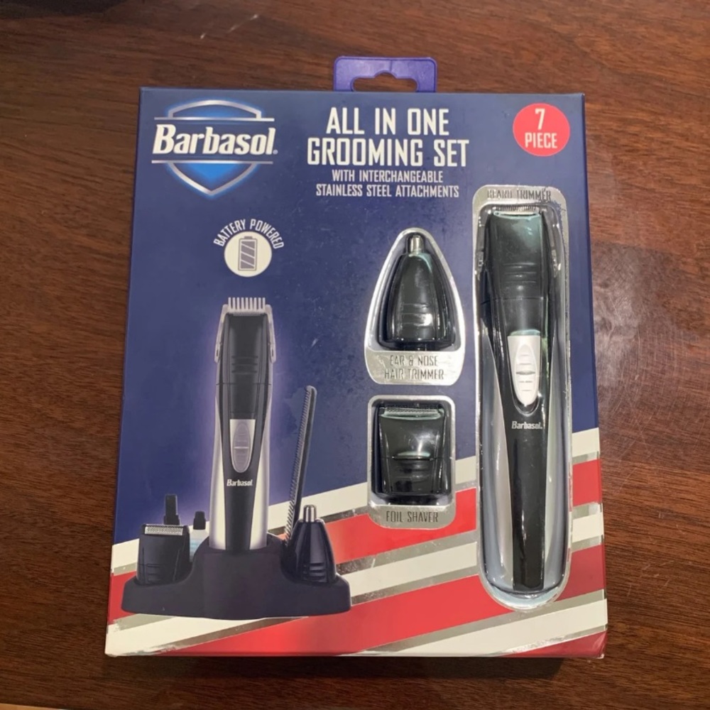 Barbasol all in one grioming set